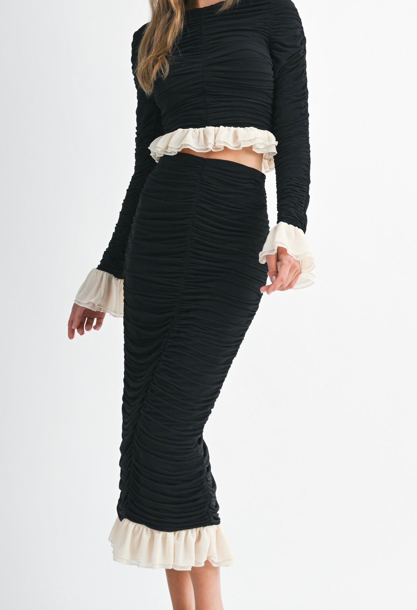 Wild Noir Ruffle Set